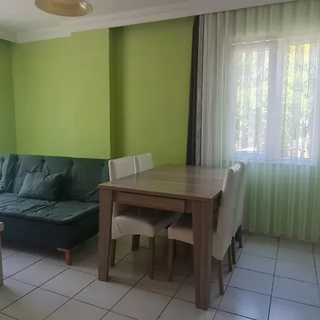 Kara Family Apart Aparthotel 2*